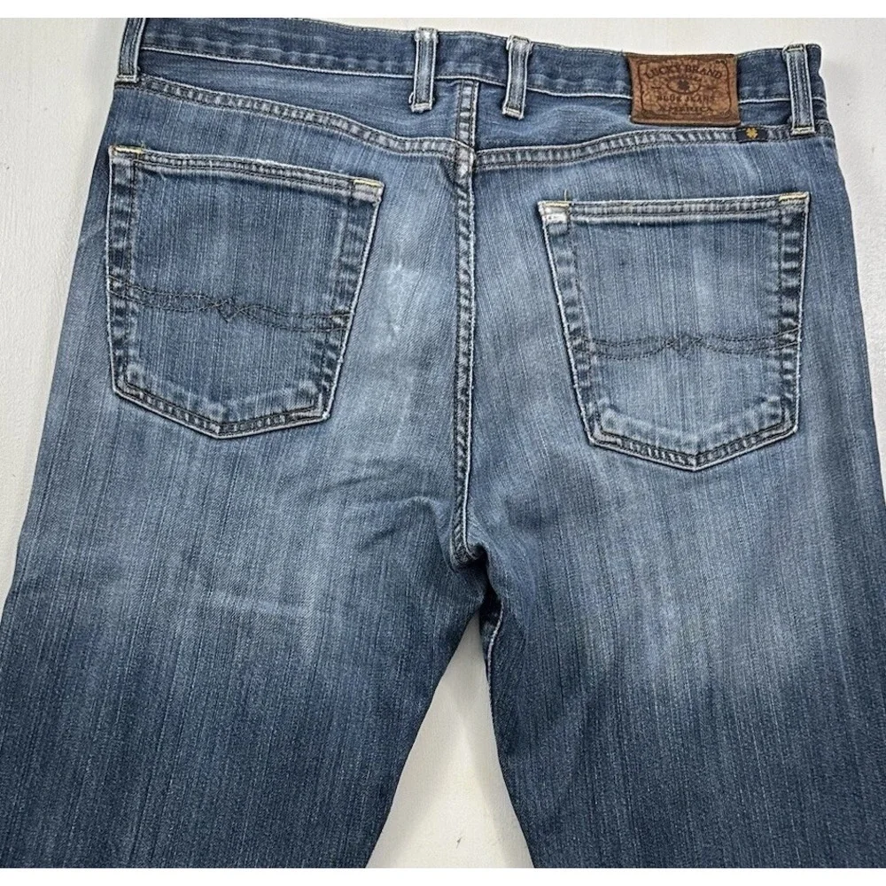 Lucky Brand 329 Straight Jeans Men actual 34x34‎ Blue Distressed Italian Denim